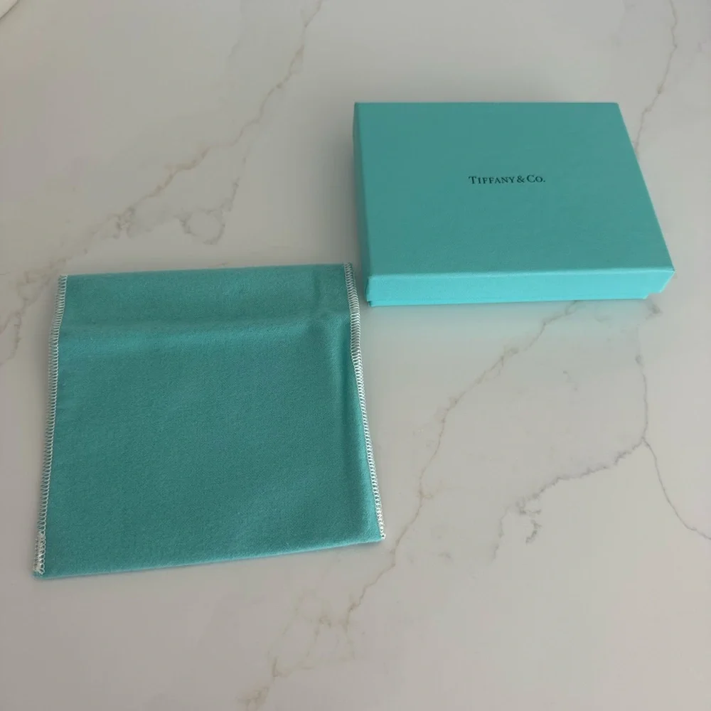 Tiffany & Co. flannel dust bag with box - Picture 3 of 5
